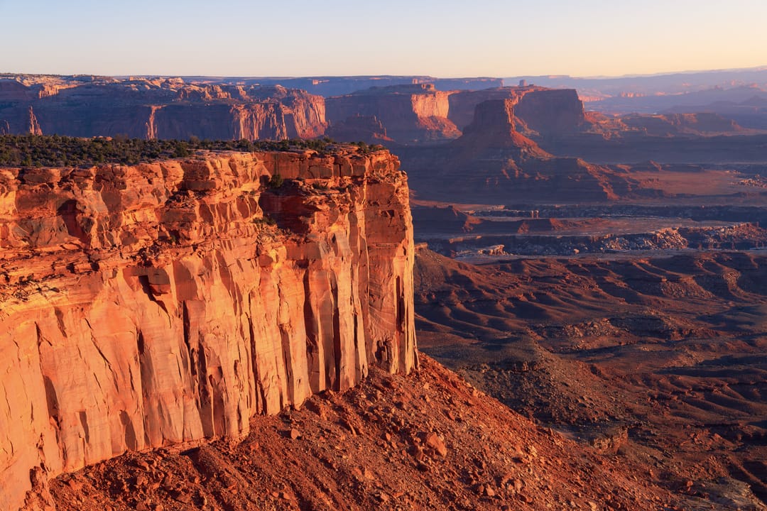 Beautiful morning light at Buck Canyon overlook, Utah [4096x2731][OC] #nature #EarthPorn
